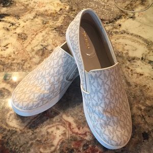 Michael Kors 7 1/2 Slip on tennis shoe